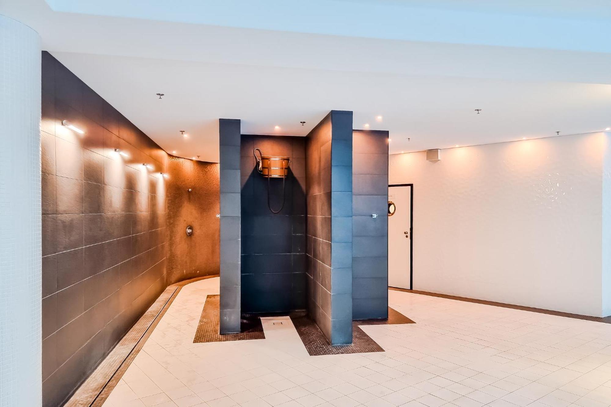 Hanza Tower Apartment No. 524 - Swimming Pool, Jacuzzi, Balcony Stettin Exterior foto